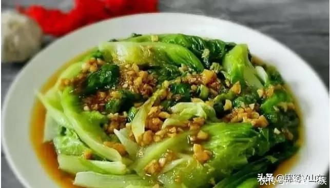 家庭聚会上，老婆做了一桌子菜，我最喜欢这几道菜，菜谱分享给你