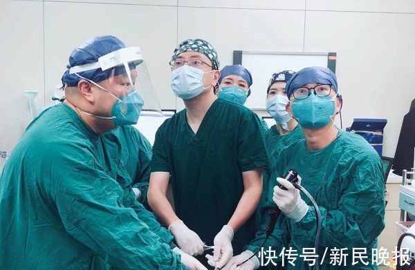 支气管镜|梭子蟹配酒,销魂!但醉酒后蟹腿卡气道,苦了