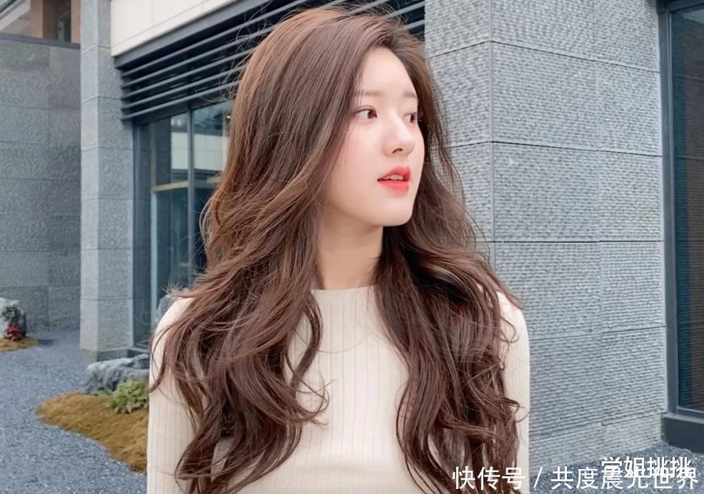 头皮|头发不能做到一天一洗,3个方法让头发减少出油,头皮也变清爽