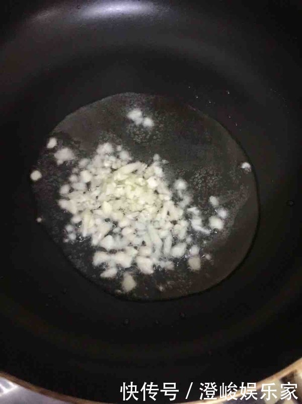 炒土豆丝,有人焯水有人直接炒全错了,这才是土豆丝正确的做法