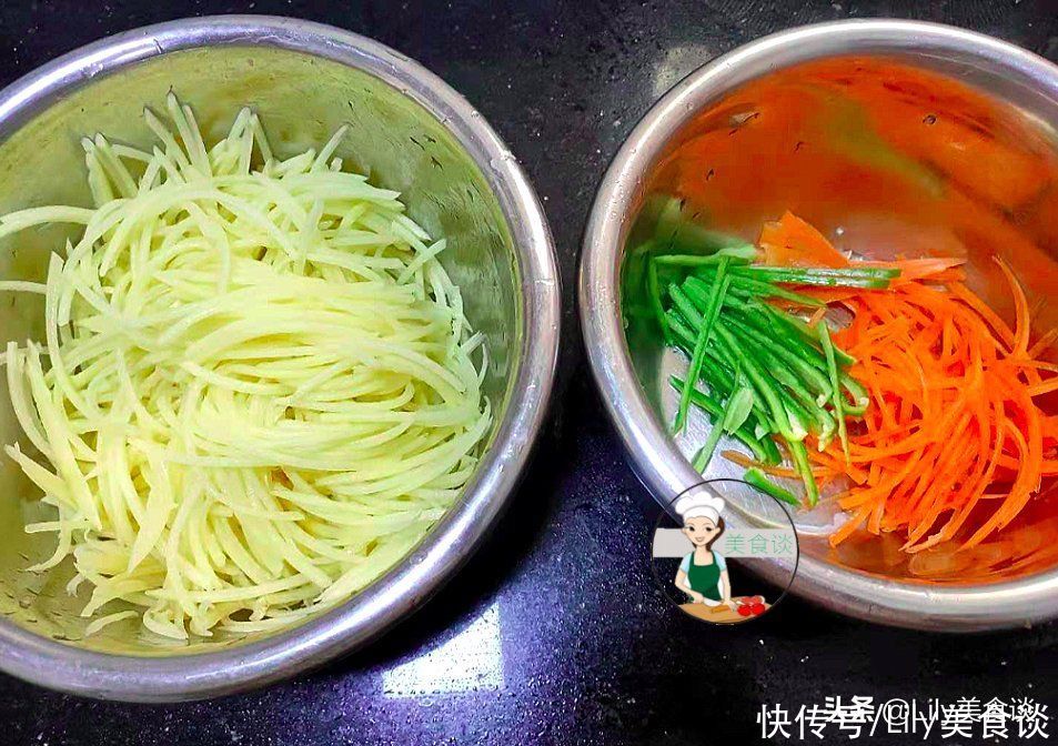苹果|这菜人人吃得起，维C量比苹果高，切丝加料一炒，爽脆开胃，真香