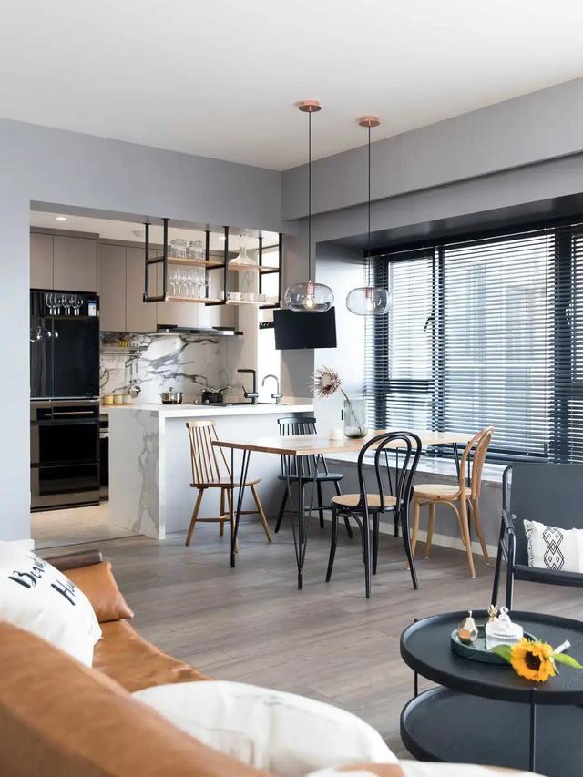 黄铜色|她家130平的新房,满足了我对家的一切期待,全屋干净利落超有品