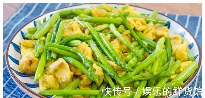 猪蹄|晒晒我家晚餐,天冷不将就,老爸夸奖太下饭,家里宴客也能拿出手