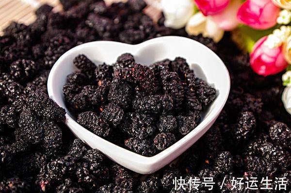 泡酒|桑葚干和此物一起配着吃，给身体滋补滋补，腰不酸了，胃口也好了