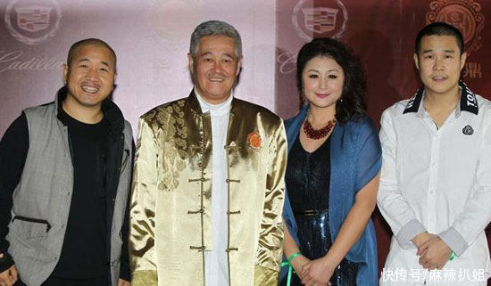 谢大脚|于月仙辛劳一辈子,前半生为父母,后半生为弟弟,一生无儿无女