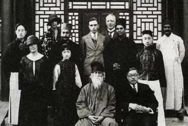 鲁迅|泰戈尔首次访华,各界名流作陪,鲁迅却中途甩袖离开:一塌糊涂!