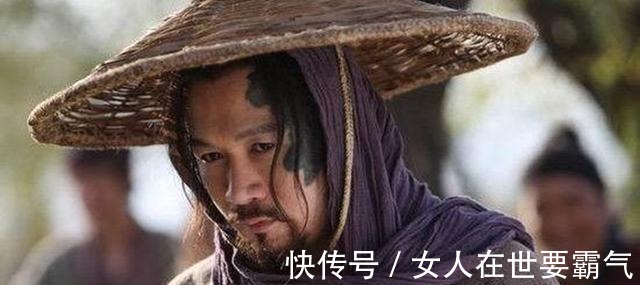 林冲!许多人认为此人武功赛过林冲, 命运不济, 被迫落草, 其实并非如此