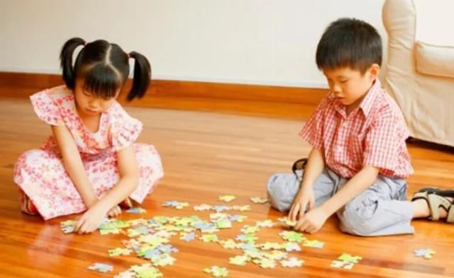 发育|孩子从小玩这3种玩具,智力发育快人一步,家长不要心疼钱