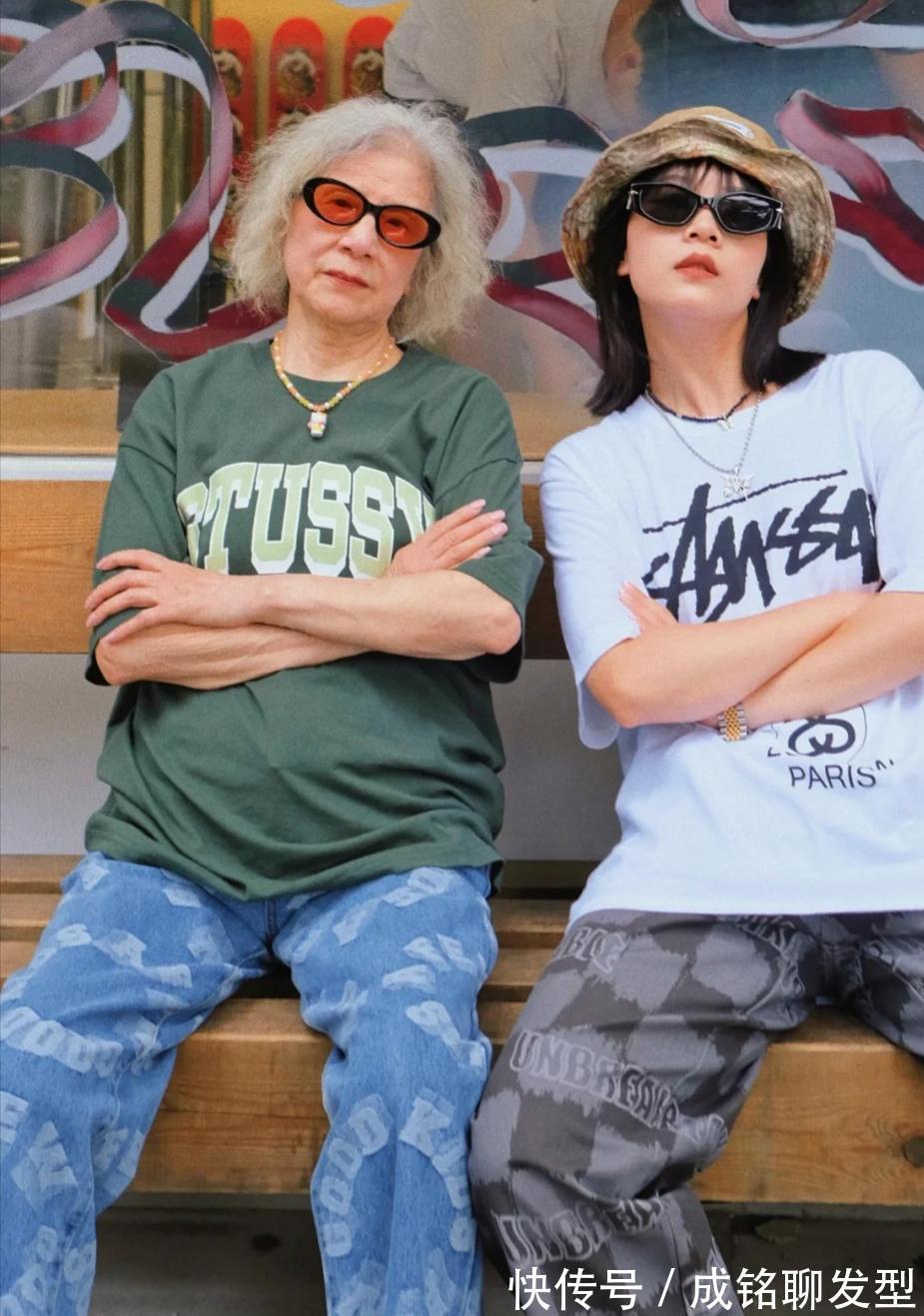 孙女|八十岁奶奶与孙女穿同款,花白头发也挡不住爱美心,时尚感不输阵
