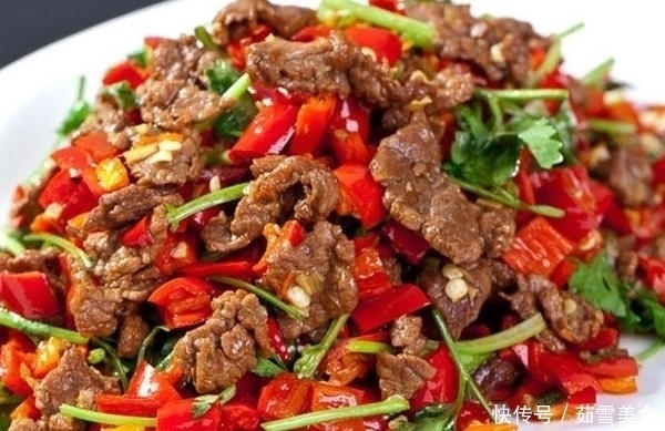 无论炒啥肉,别再用淀粉腌制,牢记3点诀窍,肉鲜嫩入味