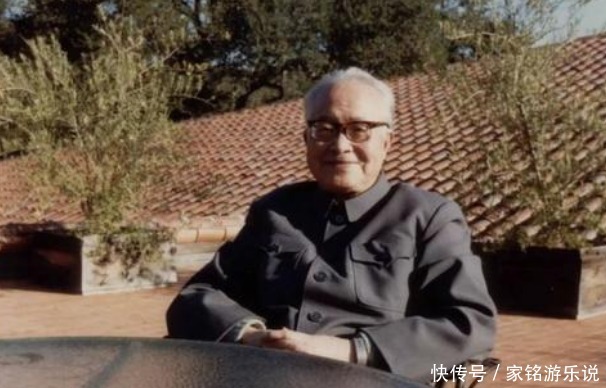 为红颜写书,沈从文同时失去文坛与家庭,走入绝境,两度自杀