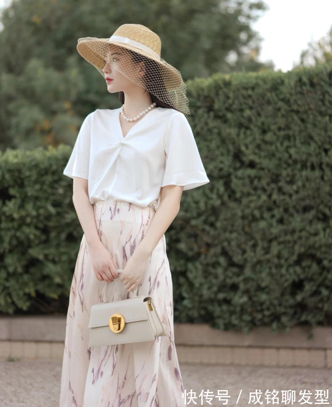 半身裙|比连衣裙更实用的“半身裙”,才是夏日穿搭的时尚单品,谁穿谁美