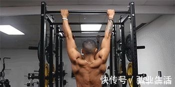 引体向上|一套高效全面的背部训练，练出圣诞树背！