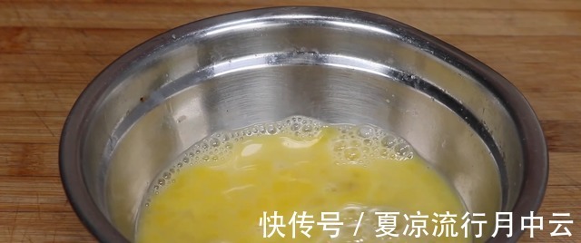 外婆教我拿手绝活,豆腐最好吃的做法,简单接地气,全家都爱吃!