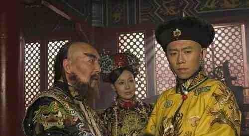 仅仅|康熙生擒鳌拜后,为何仅仅是囚禁起来,两大原因保住了鳌拜性命