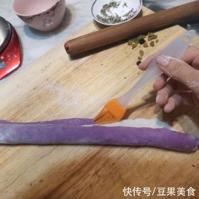 这是山药紫薯奶香馒头最正宗的做法，好吃到爆