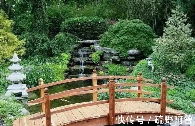 郑板桥$郑板桥给老师改诗,皇帝给大臣改诗,谁锦上添花、谁狗尾续貂?