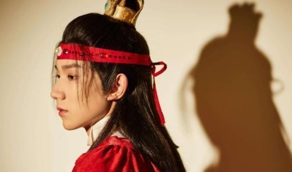 黛玉|贾宝玉妻子最佳人选,不是黛玉和宝钗,若与她成亲王夫人不会反对