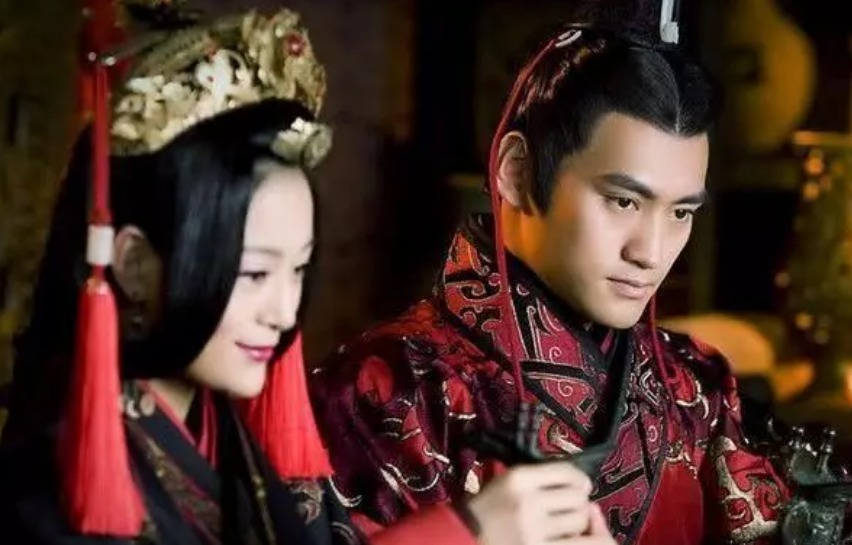 刘秀|丈夫当兵打仗一去不回,2年后妻子被召入宫,却发现丈夫成了皇帝