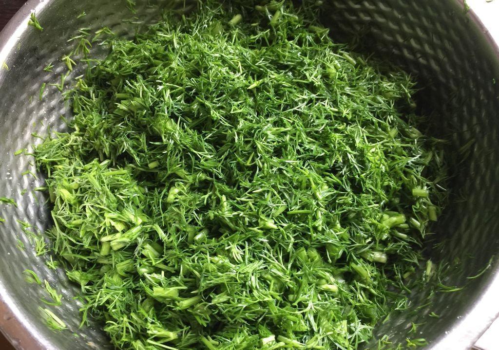 豆瓣酱|夏天吃饺子，韭菜靠边站，这个菜比韭菜还鲜美，水嫩又好吃