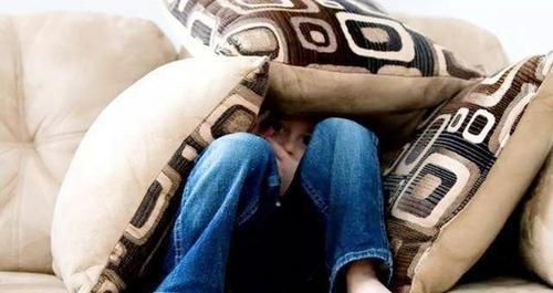 长大|妈妈的家庭地位,决定孩子长大后有没有出息,你家是怎样的?