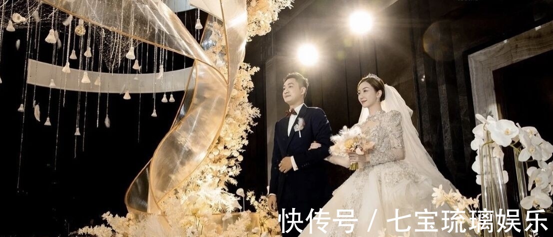 谢杏芳|世界冠军王睁茗大婚!老婆颜值不输当红女星,林丹等大咖到场祝福