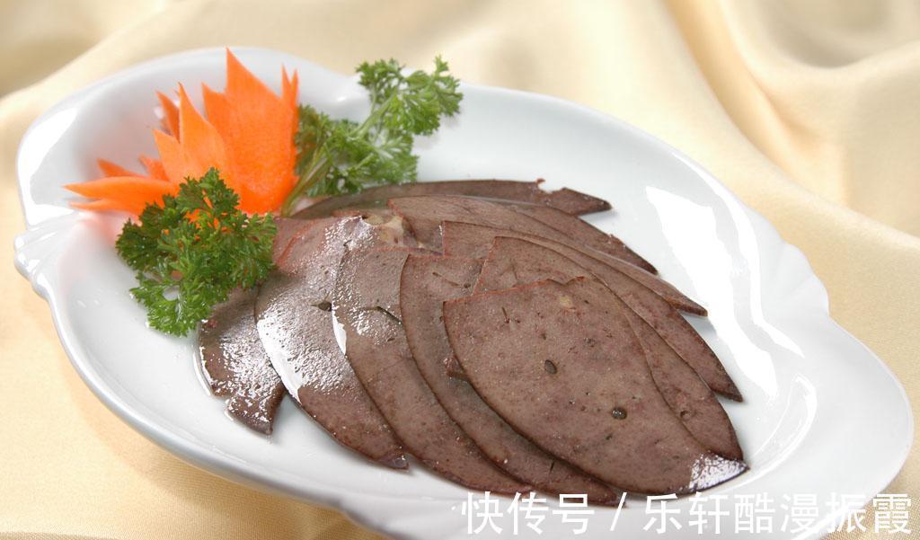美味|猪肝怎么炒才滑嫩大厨教你一招，出锅不老不腥，健康营养又美味