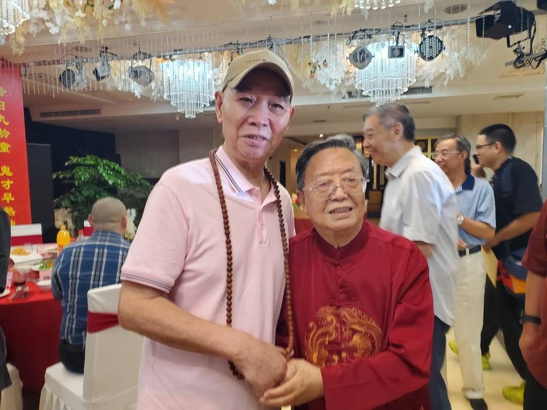 散打&封面专访丨李伯清：魏明伦不仅是川剧界的宝贝，也是散打评书的宝贝！