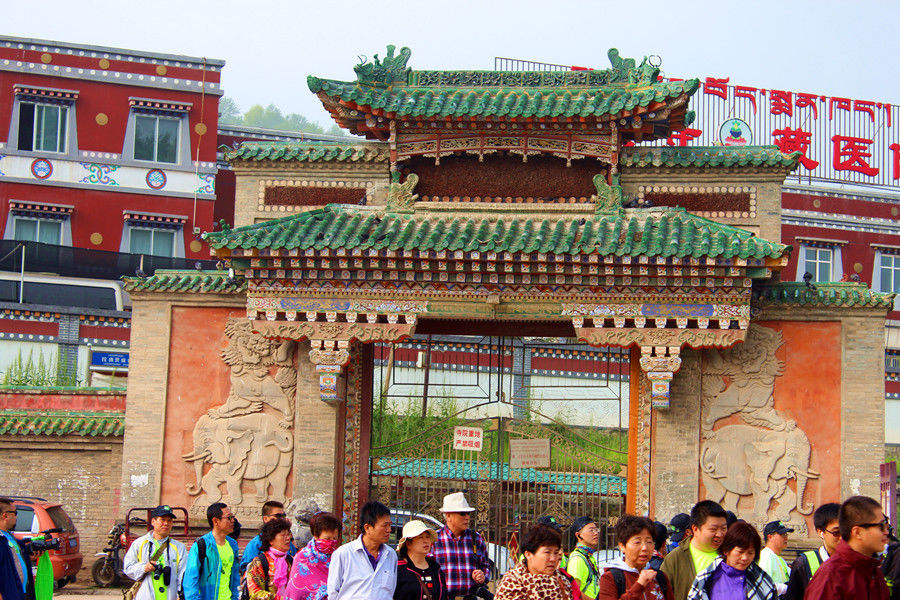  六大|酥油花、壁画、堆绣，中国藏传佛教六大寺院——塔尔寺