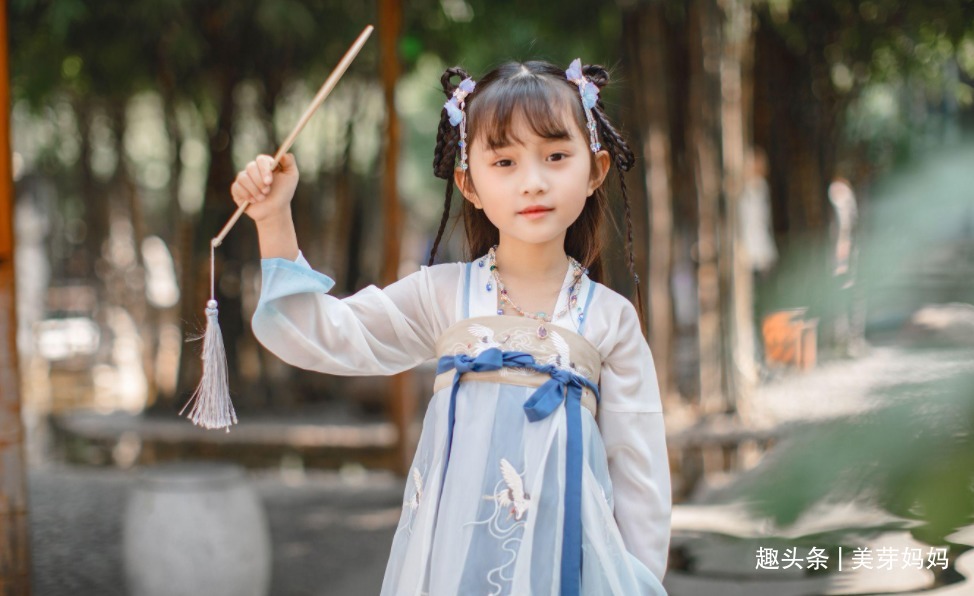 二胎|念经爸爸火了，产房外不停唠叨“生女孩”，场面让人哭笑不得