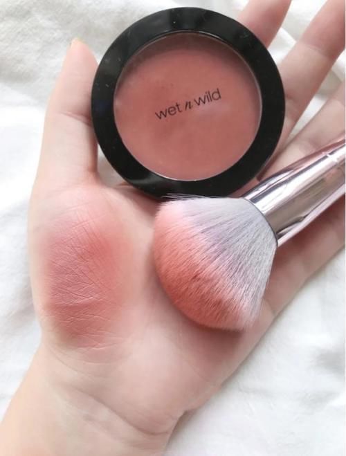 粉质|贫民窟女孩也买得起的平价腮红,衬气色还显脸小,真香!