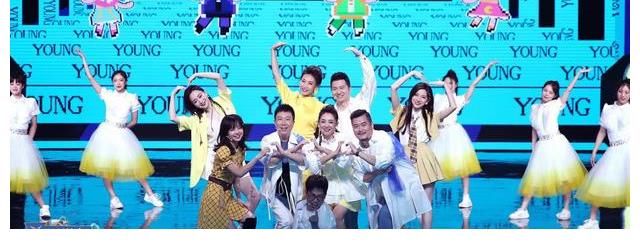 观众|央视新面孔郭若天出圈,女团身材提高知名度,典型新闻播音腔出彩