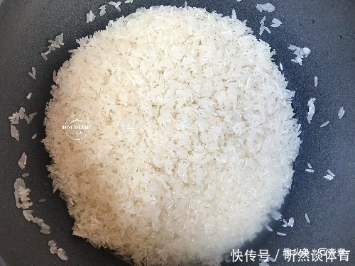 1小匙|把全菜倒进饭里煮,老妈愣是想发火,亲戚却说真好吃,再来一碗