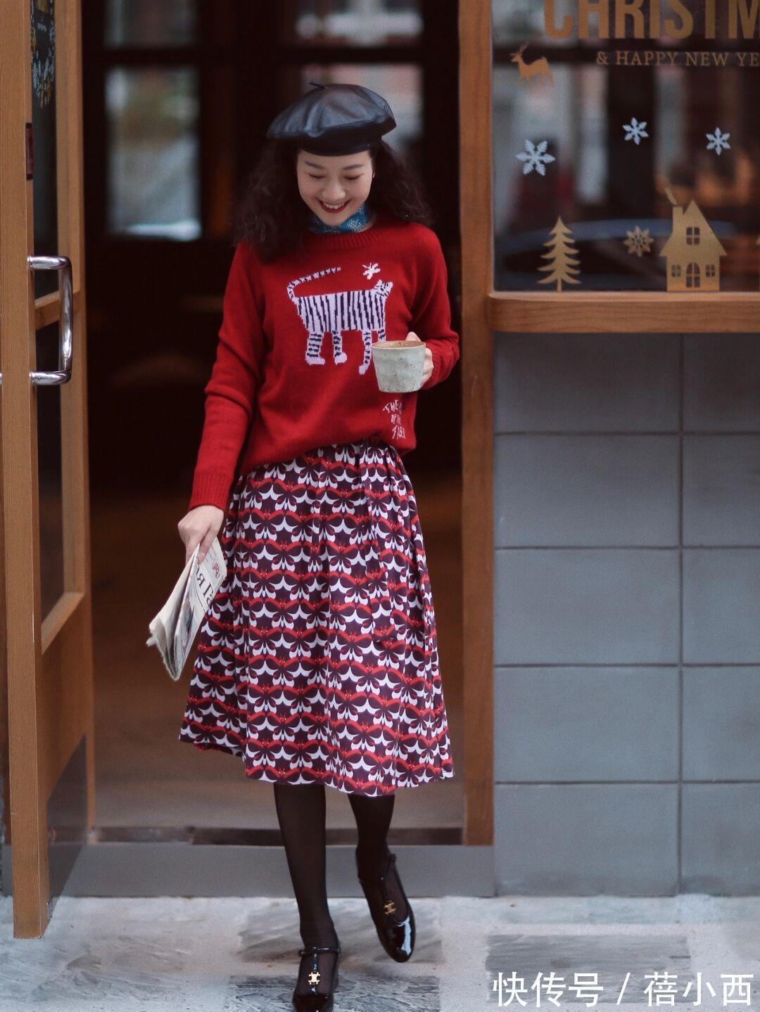 穿搭|终于找到适合普通女生的单品了,冬季穿“毛衣”是首选,高级时髦