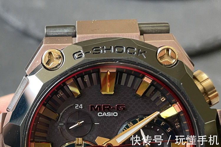 c卡西欧推出G-SHOCK系「MRG-B2000BS-3A华婆娑罗」25周年版