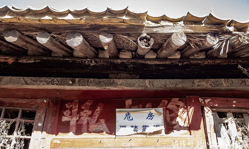 这所学校里藏一座守备衙门,始建于清乾隆七年,损坏严重令人惋惜