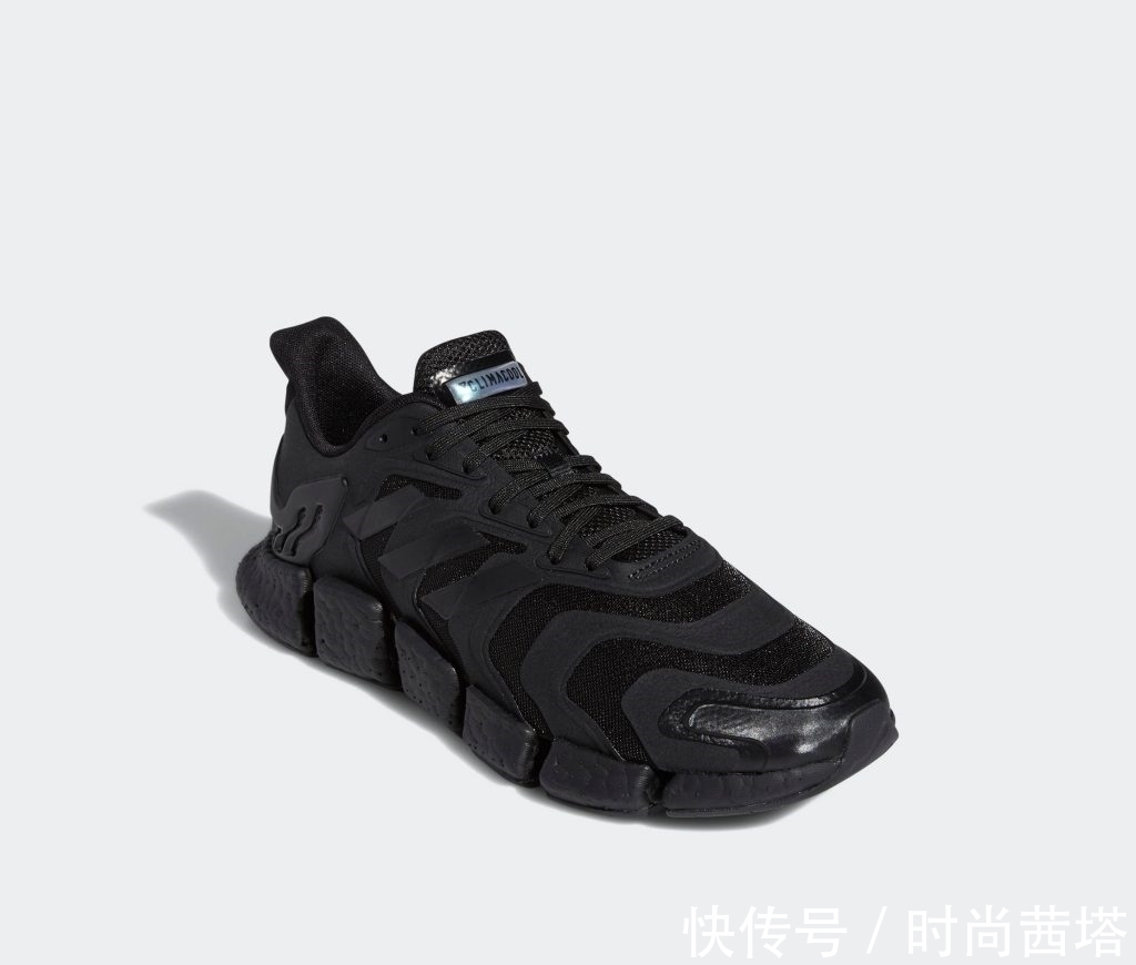 boost 阿迪达斯鞋子放了冰块?Adidas新款冰冻科技上线