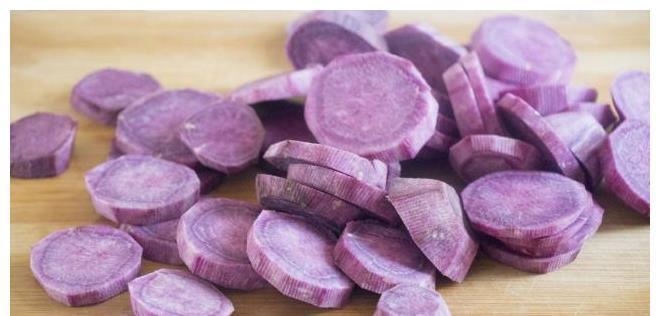 小月饼|不用放油，不用加水，紫薯这样吃，香甜可口，越吃越瘦