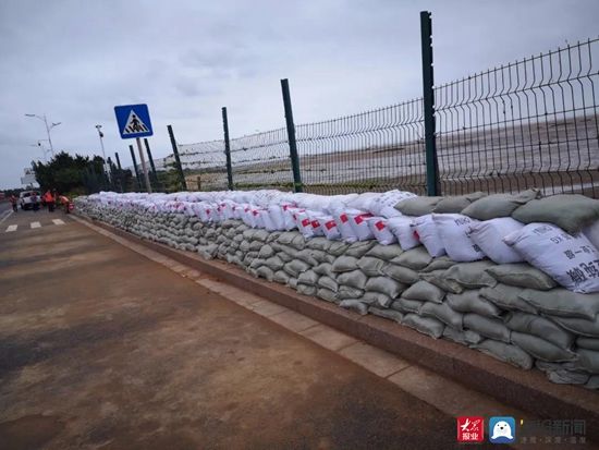 赵文志|东港交通：风雨有我在 坚守保畅通