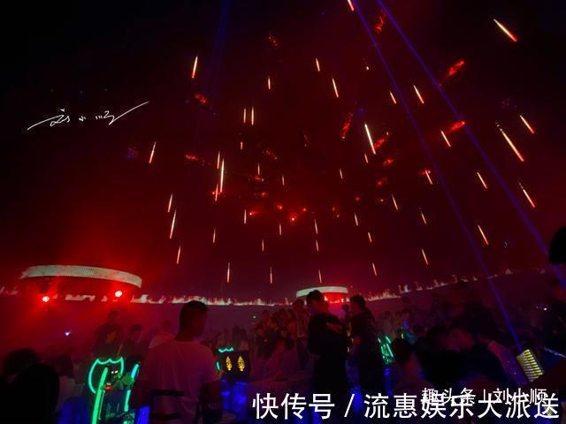 钟楼|谁说西安没有“夜生活”钟楼附近最火爆的夜店，几乎每天都爆满