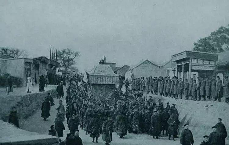 珍珠|慈禧的葬礼,看傻了