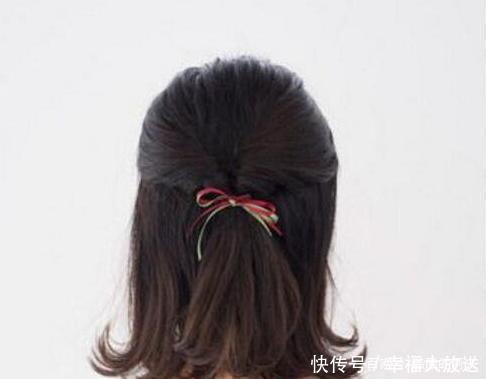 女生别总扎丸子头，今年流行这5款“半扎发”，时髦显脸小有气质