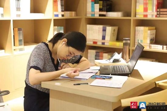 老东关馆！书香东港①｜雨天，到城市书房山东路馆、尚文馆、老东关馆品书香！