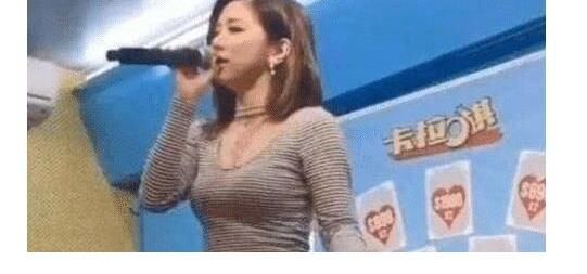 邓紫棋在流行之前是什么样子的?看着她的照片,男人们会这么想