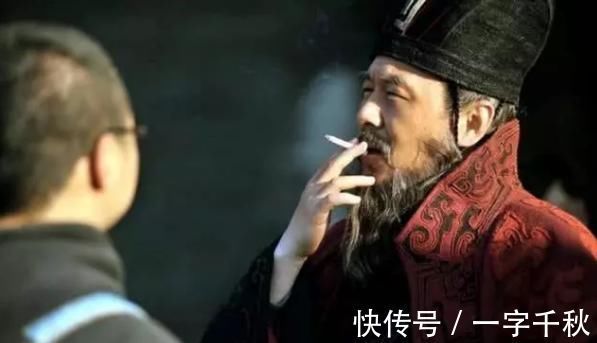 邯郸淳|曹操路过一女子墓碑,上面写8字,他走了30里后才明白其含义!