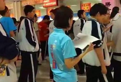 人不疯|李玫瑾:这代人不疯才怪!5张图看孩子学习日常,父母看了会心疼