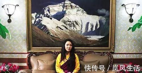 尧西$十世班禅活佛,40岁破例娶开国少将外孙女,生下一女如今怎样?