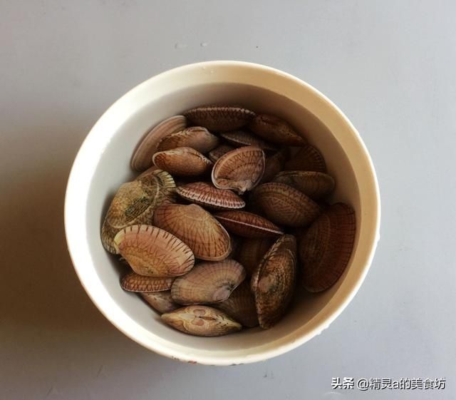 汤水|对付秋燥必喝的汤,3样食材煮一锅,清甜鲜美,好喝无负担身体棒