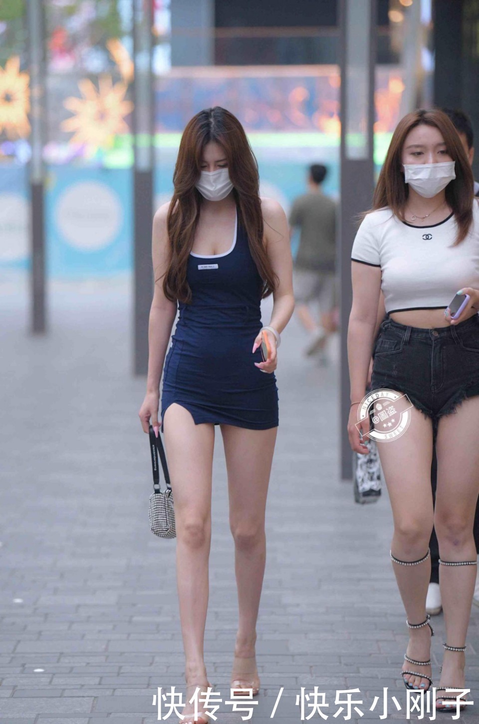 紧身衣|时尚精致的连衣裙穿搭衬托优美的线条，时尚女生都喜欢，淡雅大方