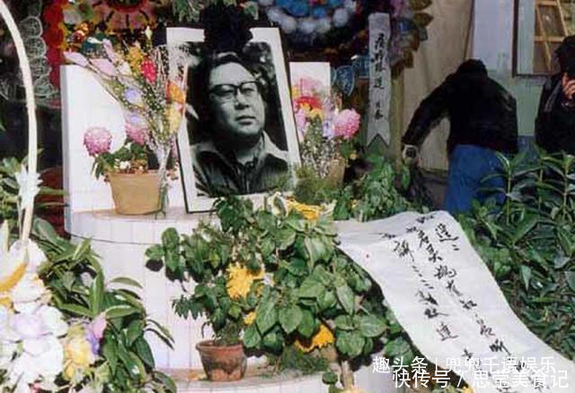 平凡的世界路遥,病危时妻子送来离婚协议,女儿将妻子告上法庭